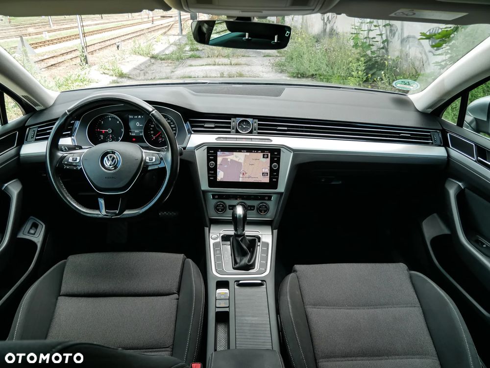 Volkswagen Passat 2.0 TDI SCR DSG Highline - 31