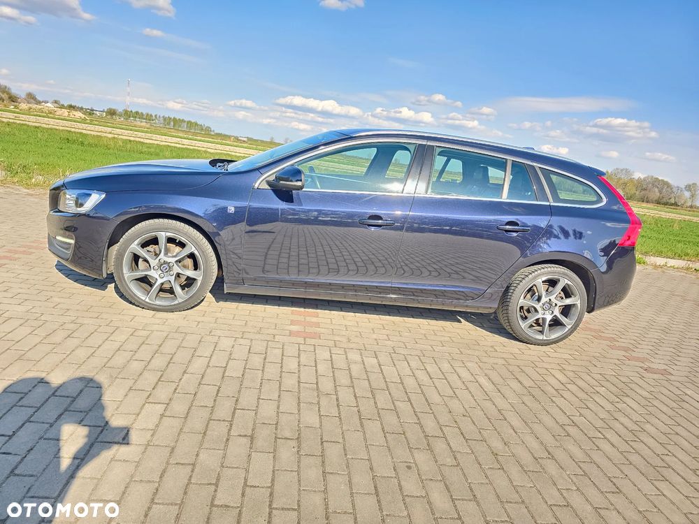 Volvo V60 D4 Drive-E Ocean Race - 23