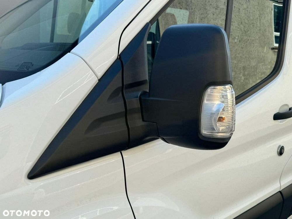 Ford Transit - 25