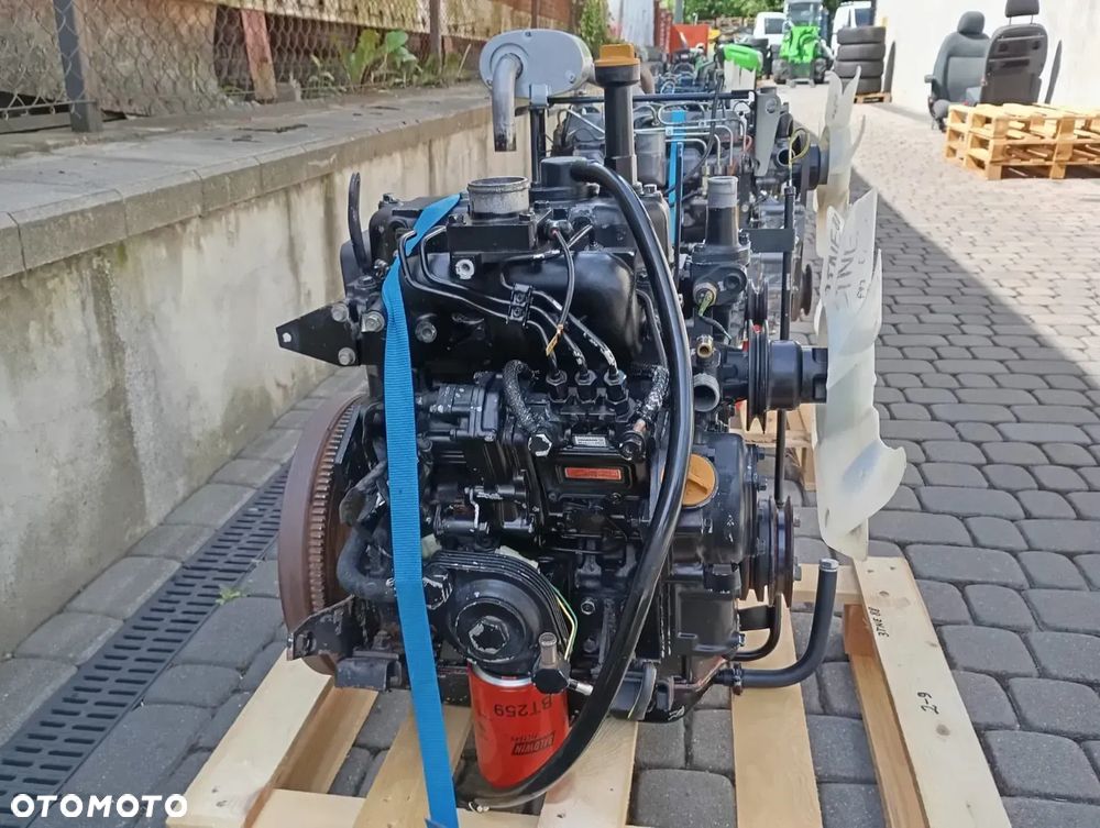 SILNIK Yanmar 3TNE88-RZ1C 1,642L 26,85kW cena 10 976 netto - 3