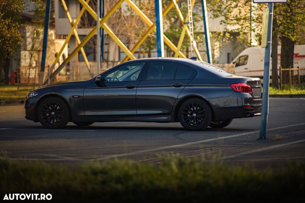 BMW Seria 5 525d xDrive AT - 8