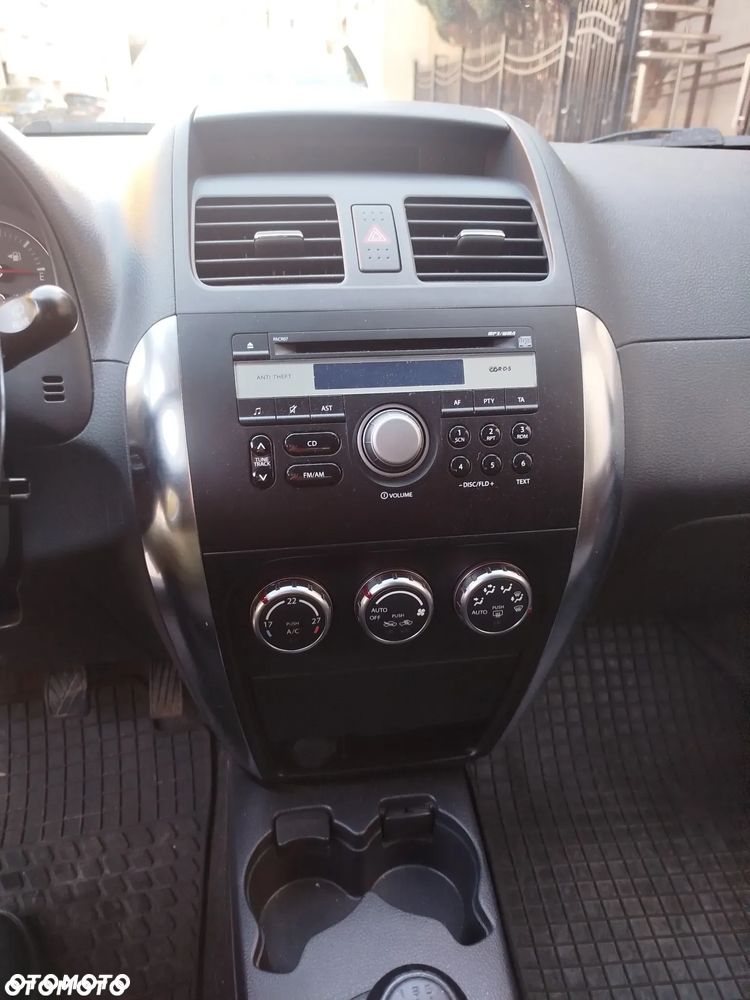 Suzuki SX4 1.6 GLX / Comfort - 13