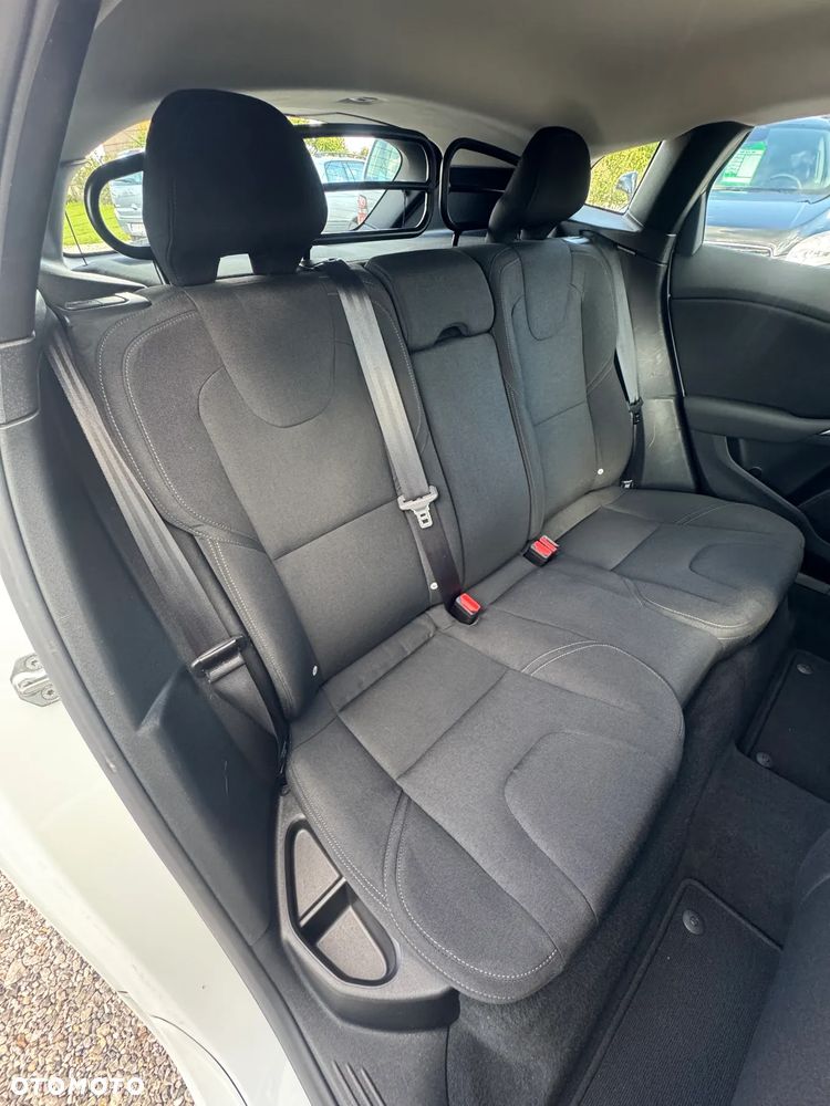 Volvo V40 - 17