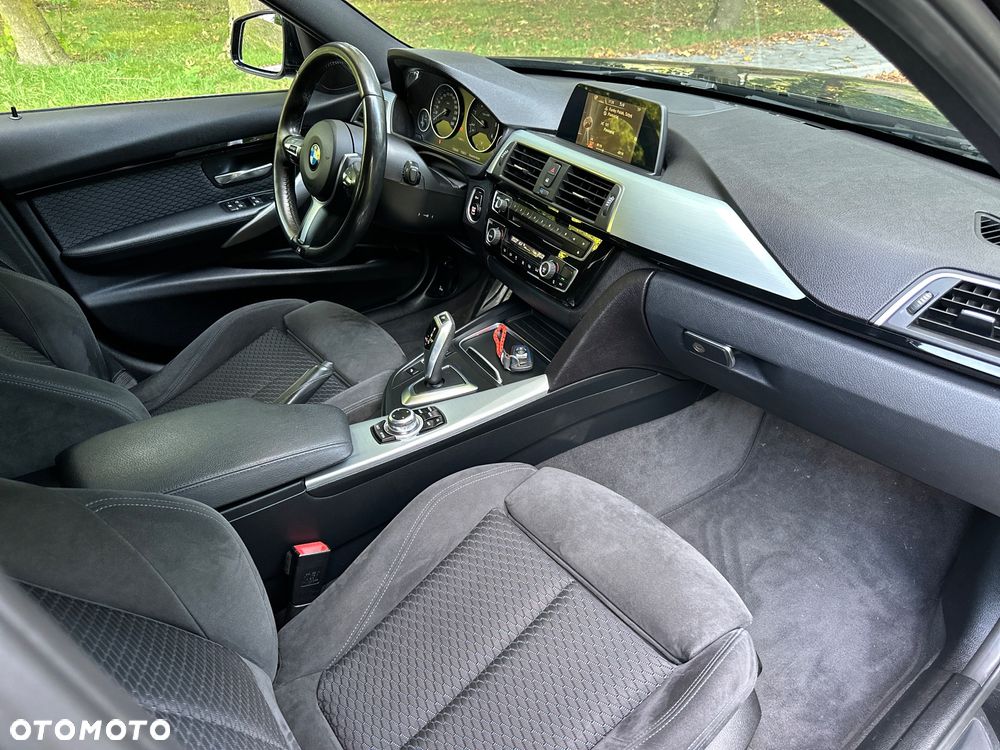 BMW Seria 3 318d M Sport Shadow - 14