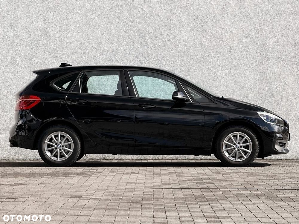 BMW Seria 2 218d - 24