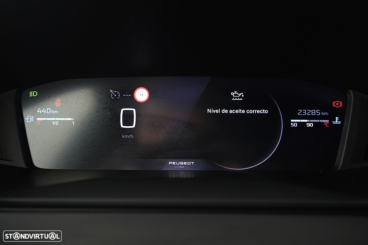 Peugeot 2008 1.2 PureTech Allure - 16