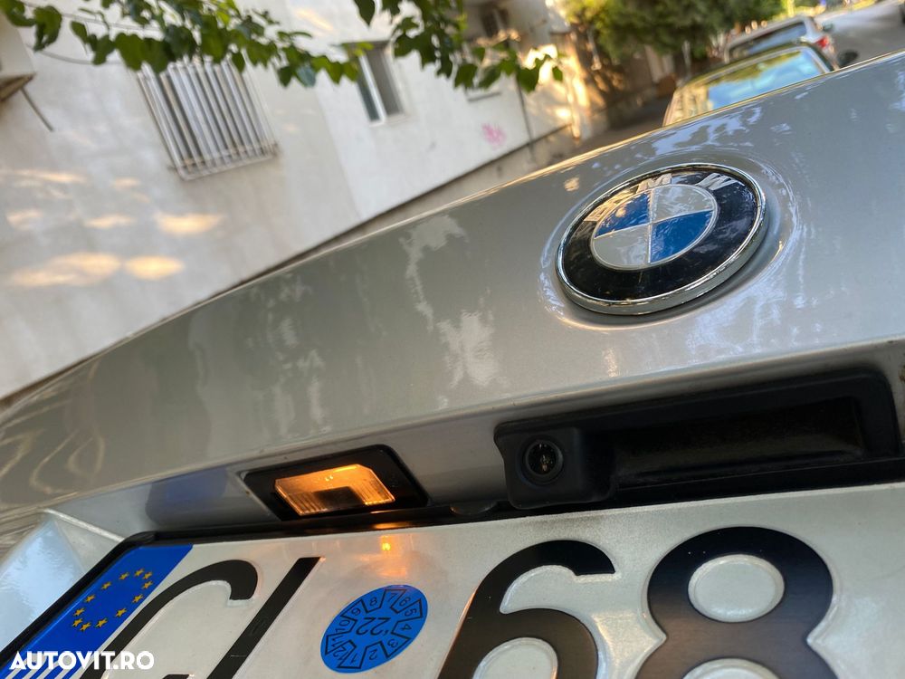 BMW Seria 5 525dA - 16