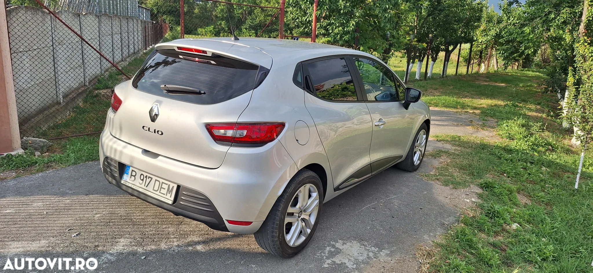 Renault Clio IV dCi Energy Intens - 3