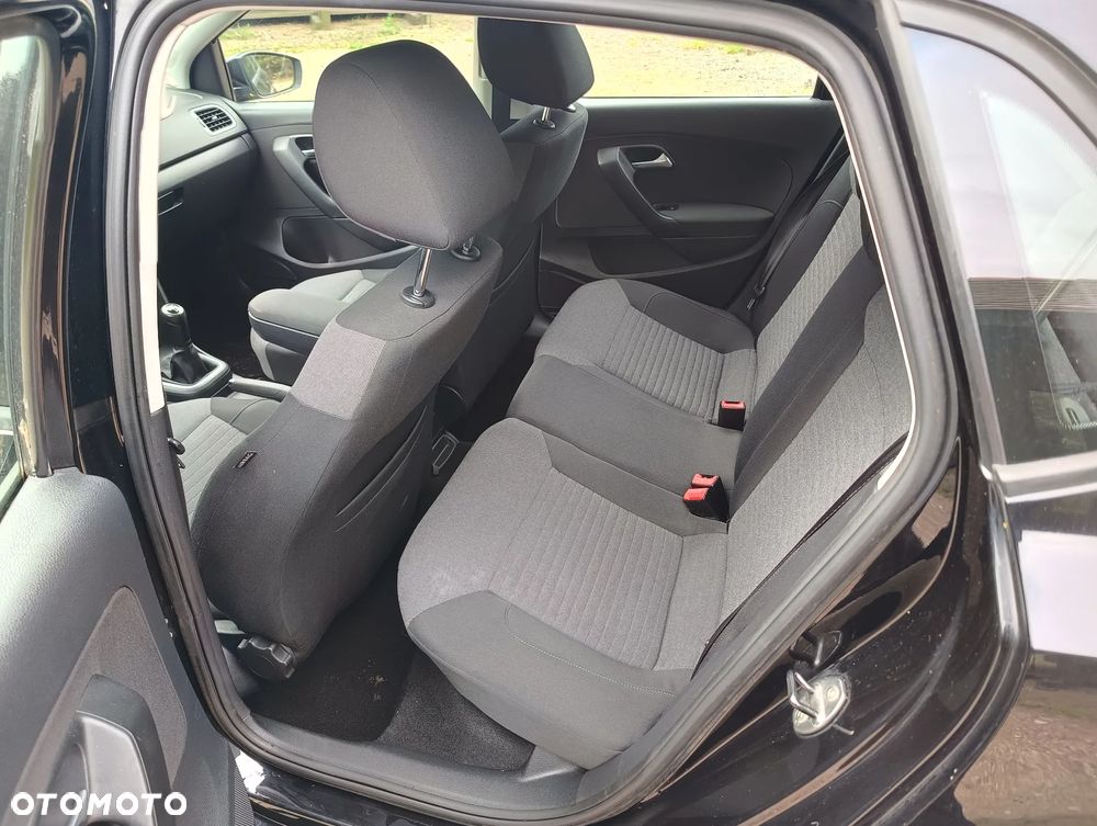 Volkswagen Polo 1.4 16V Trendline - 13