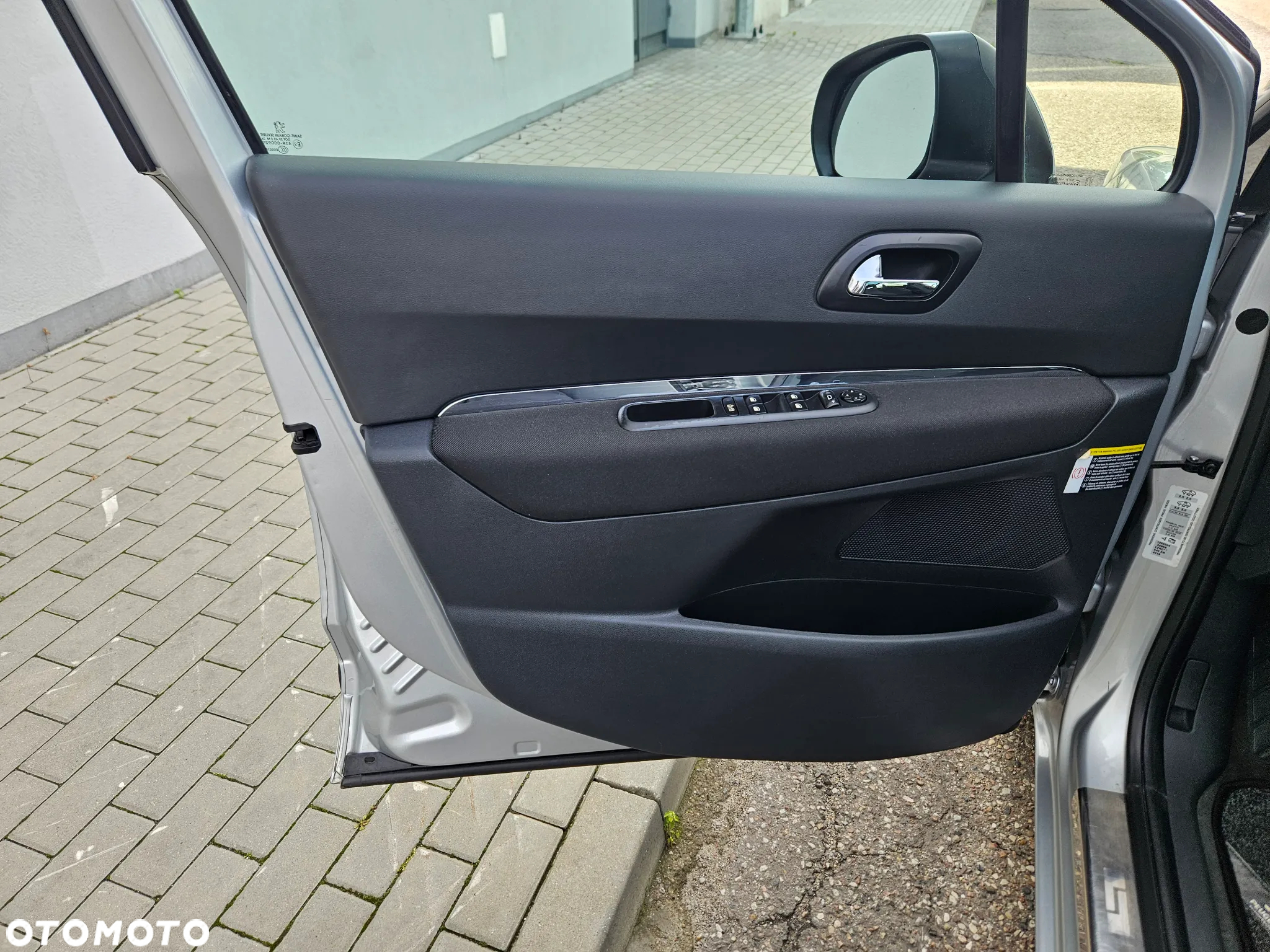 Peugeot 5008 1.6 THP Business Line 7os - 13