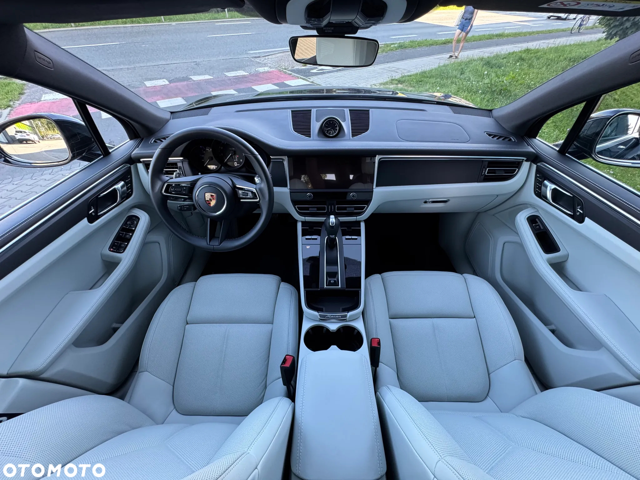 Porsche Macan T - 14