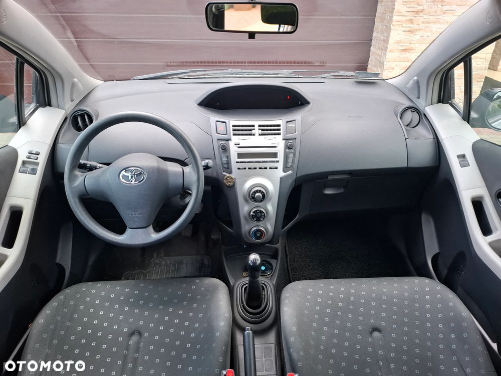Toyota Yaris 1.0 VVT-i Luna - 2