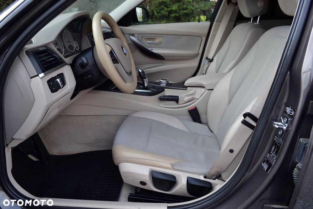 BMW Seria 3 - 25