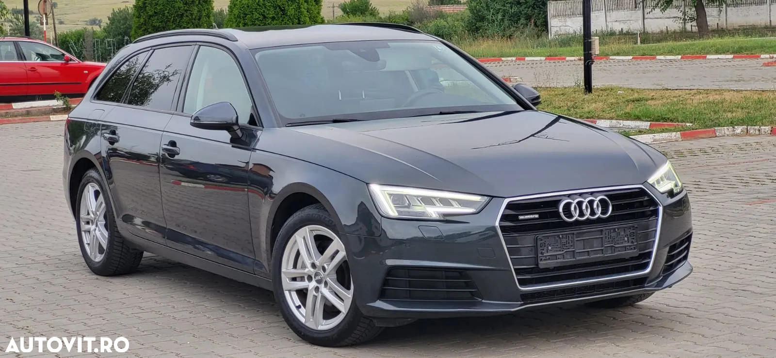 Audi A4 Avant 2.0 TDI quattro design - 2