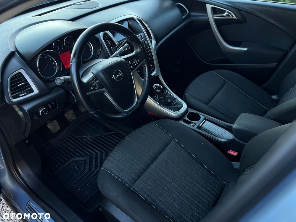 Opel Astra - 8