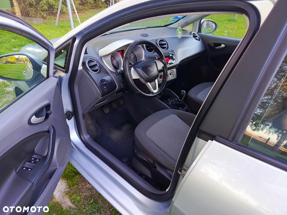 Seat Ibiza 1.4 16V Style - 24