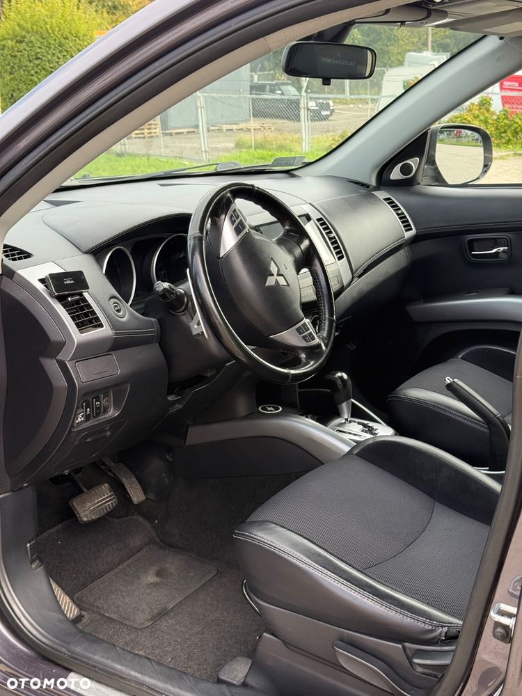 Mitsubishi Outlander 2.0 Intense + 2WD CVT - 8