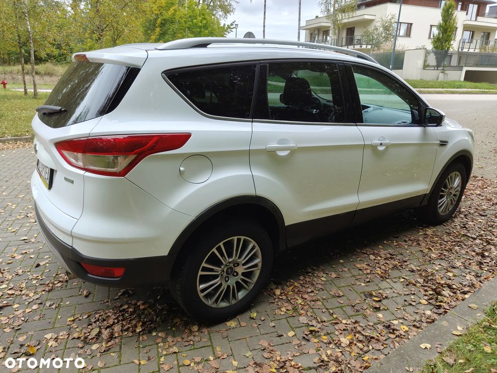 Ford Kuga 1.6 EcoBoost 2x4 Titanium - 14