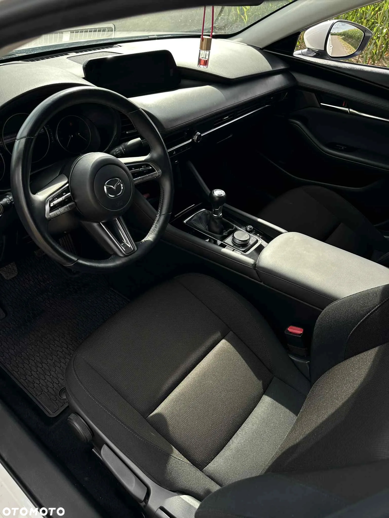 Mazda 3 - 10