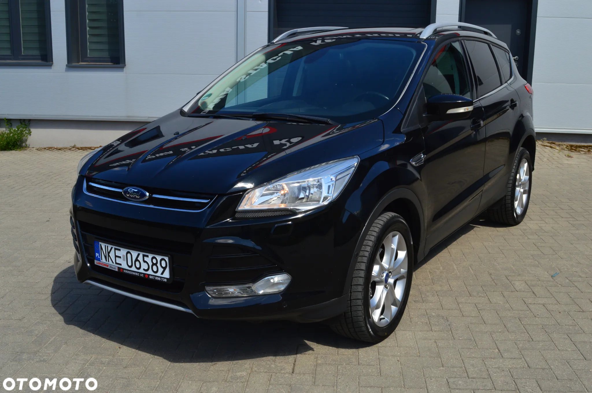 Ford Kuga 1.5 EcoBoost 2x4 Titanium - 3