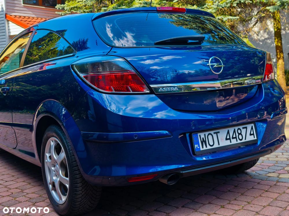 Opel Astra 2.0 T Sport - 24