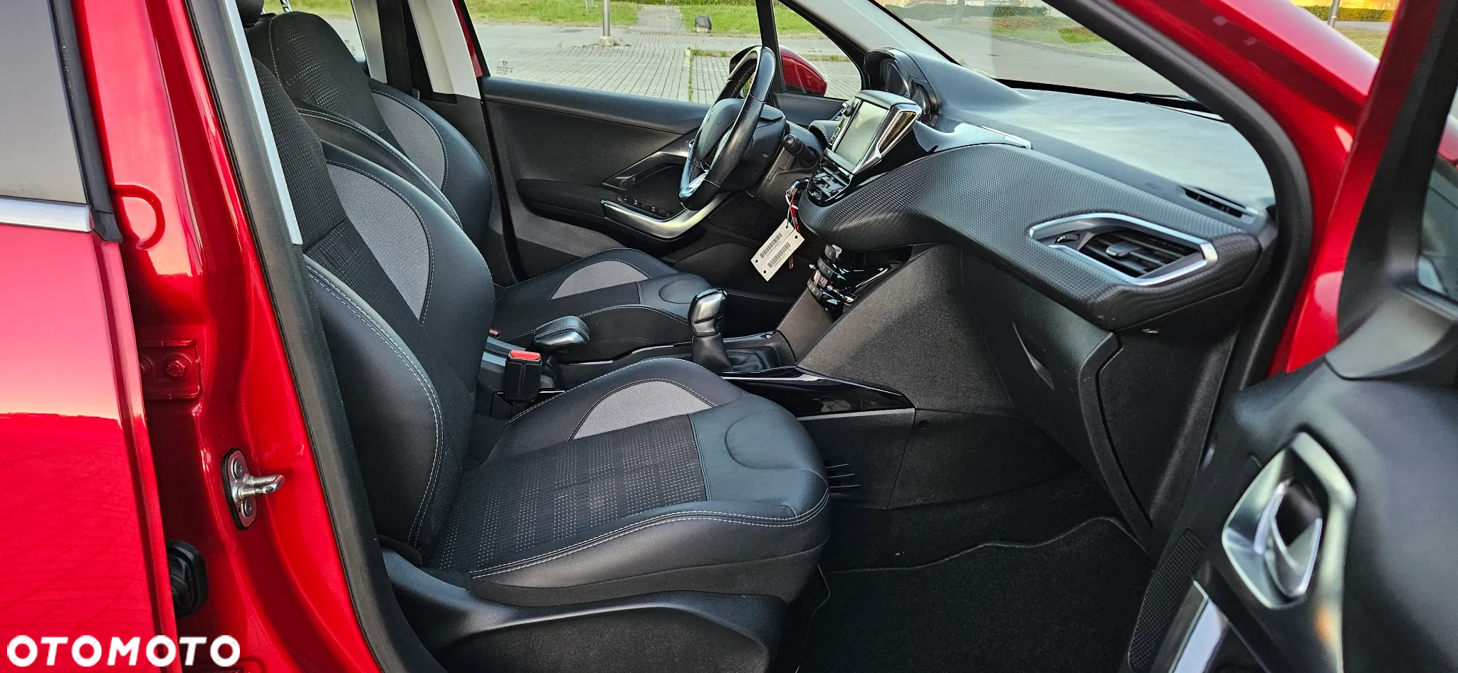 Peugeot 2008 PureTech 110 Stop&Start Allure - 6