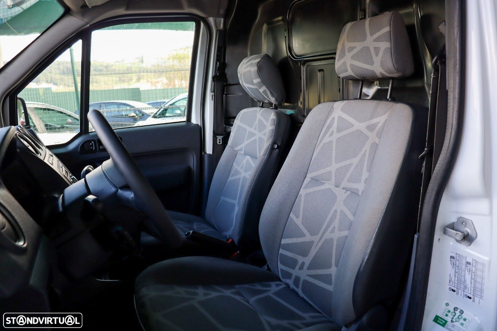 Ford Transit Connect 1.8 TDCi Curta Trend - 8