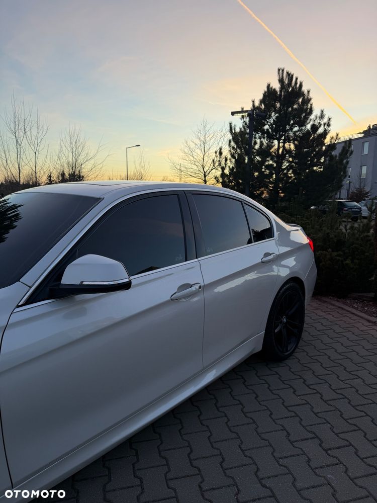 BMW Seria 3 340i M Sport Shadow - 9