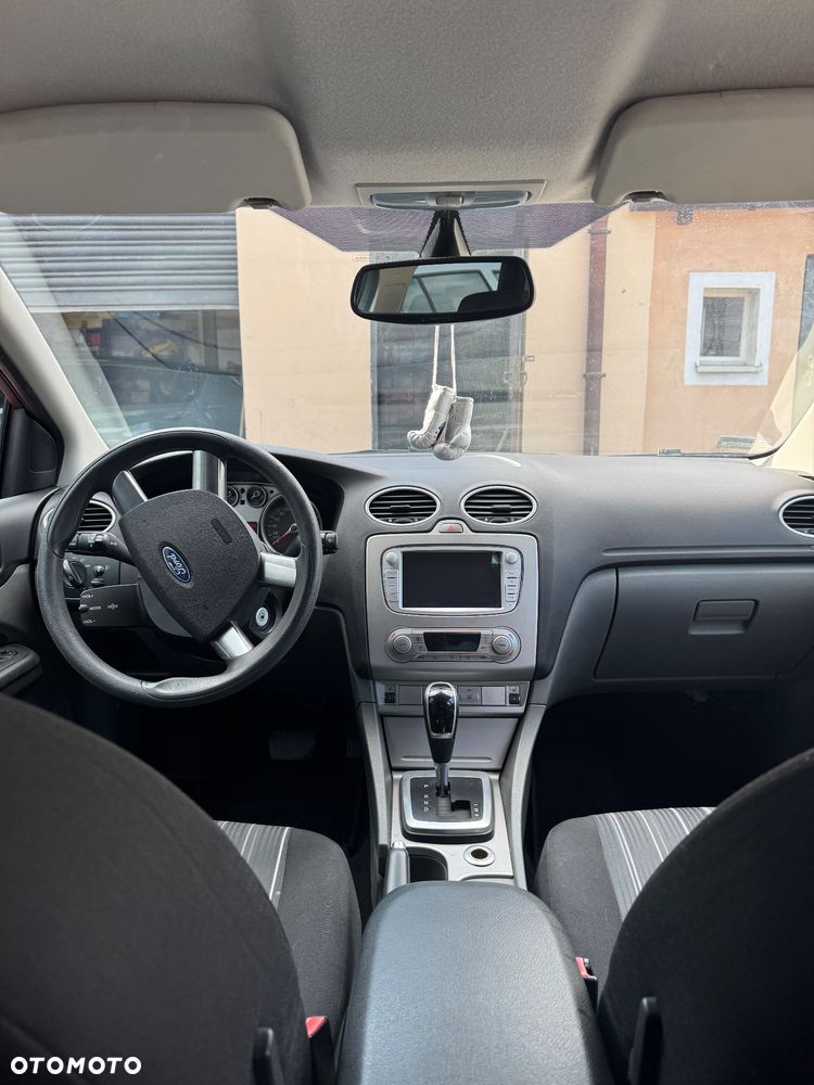 Ford Focus 2.0 TDCi Trend - 10