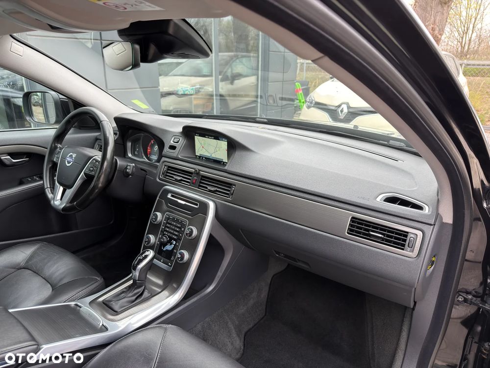 Volvo XC 70 ver-d4-drive--e-dynamic-momentum - 9