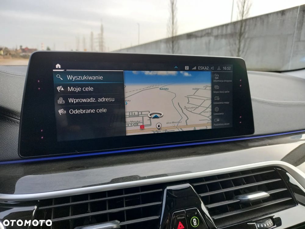 BMW Seria 5 530i xDrive Luxury Line - 31