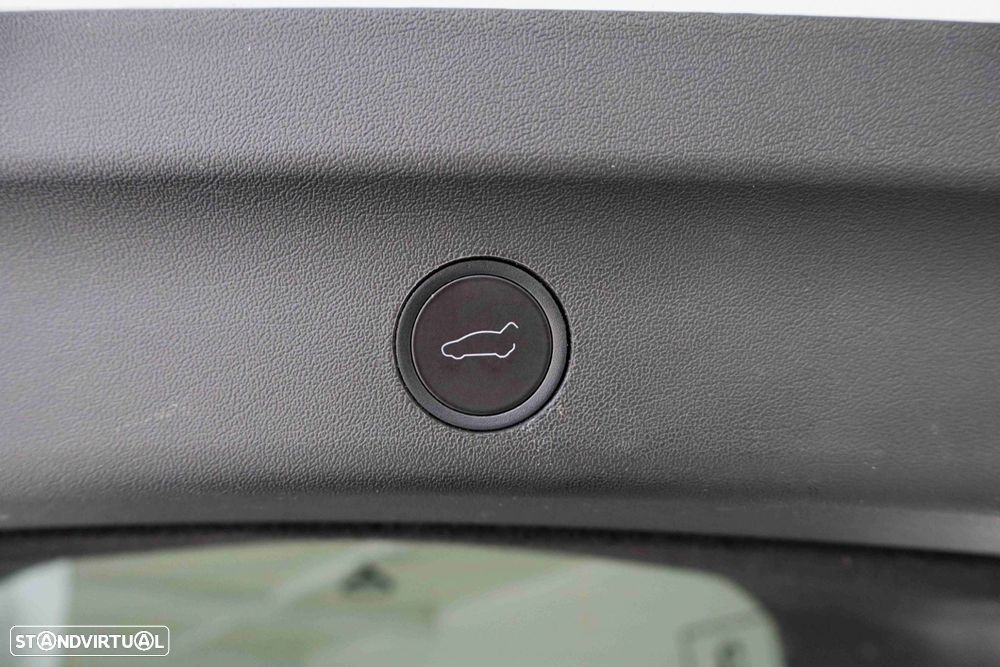 Tesla Model Y Long Range Tração Integral - 10