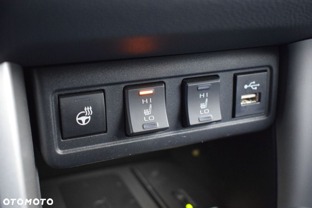 Toyota Corolla Cross 2.0 Hybrid Style AWD - 19
