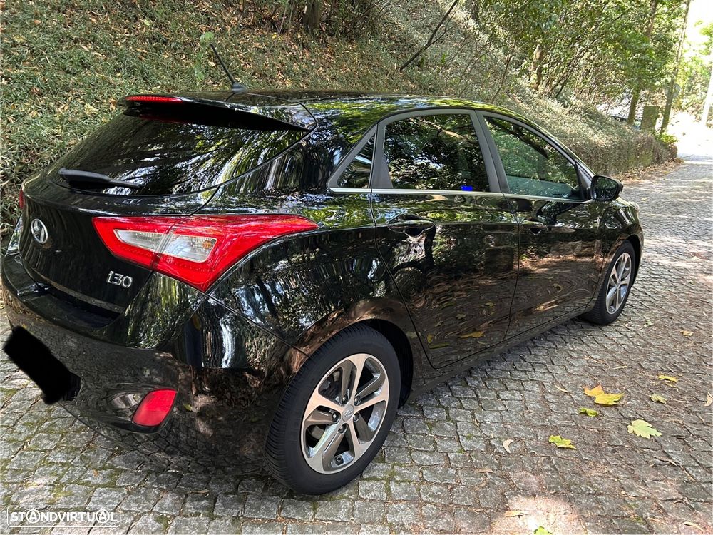 Hyundai i30 1.6 CRDI Blue Comfort J16 - 8
