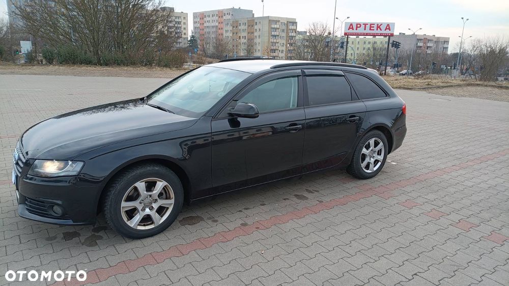 Audi A4 Avant - 1