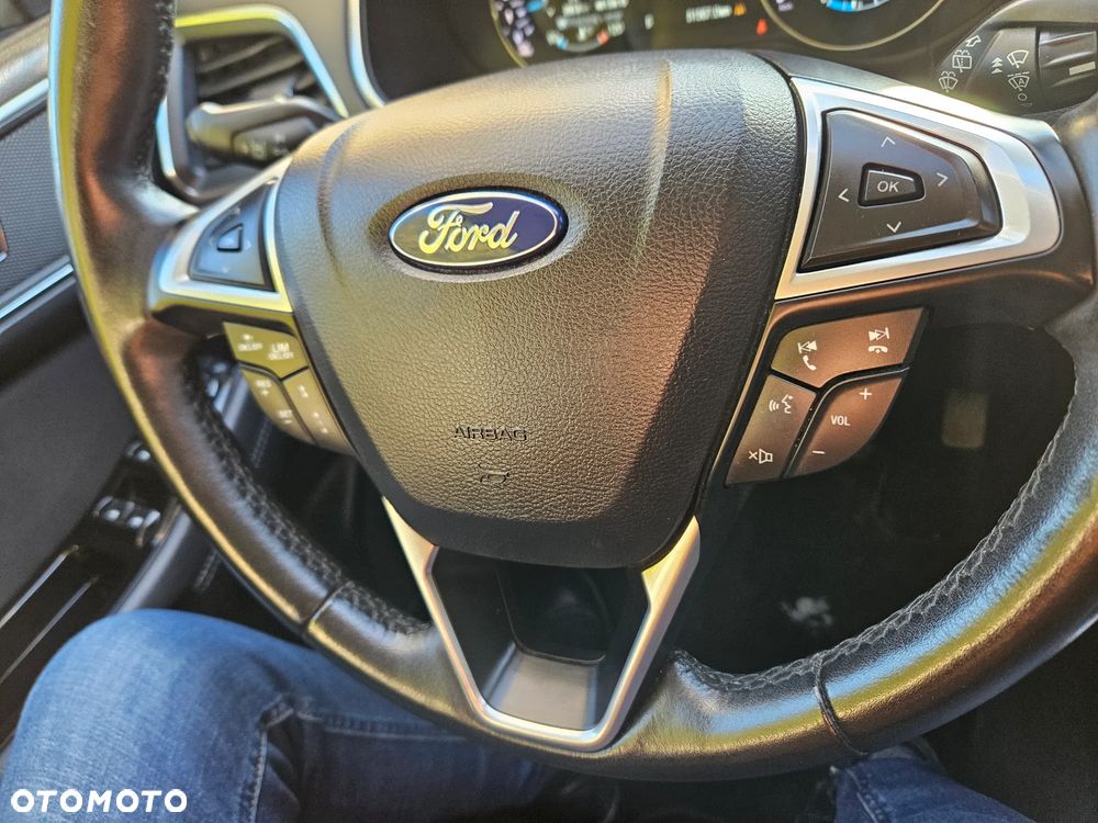 Ford S-Max 1.5 EcoBoost Titanium - 26