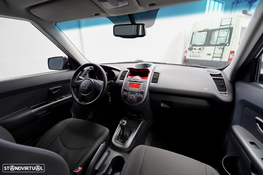 Kia Soul 1.6 CRDi TX - 2
