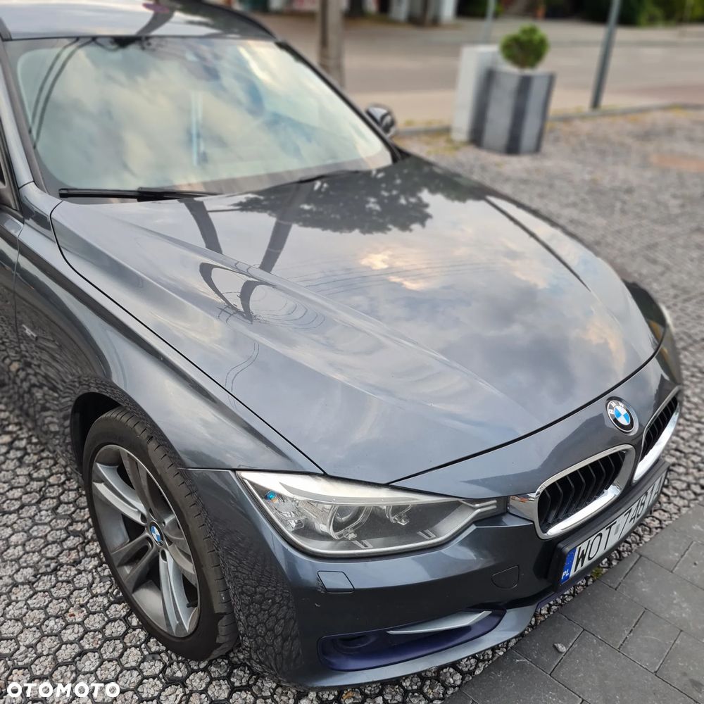 BMW Seria 3 320d Touring Sport Line - 11