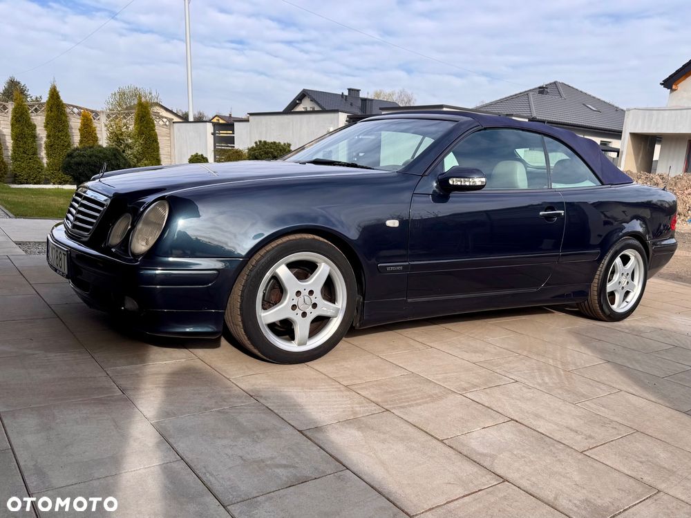 Mercedes-Benz CLK - 4