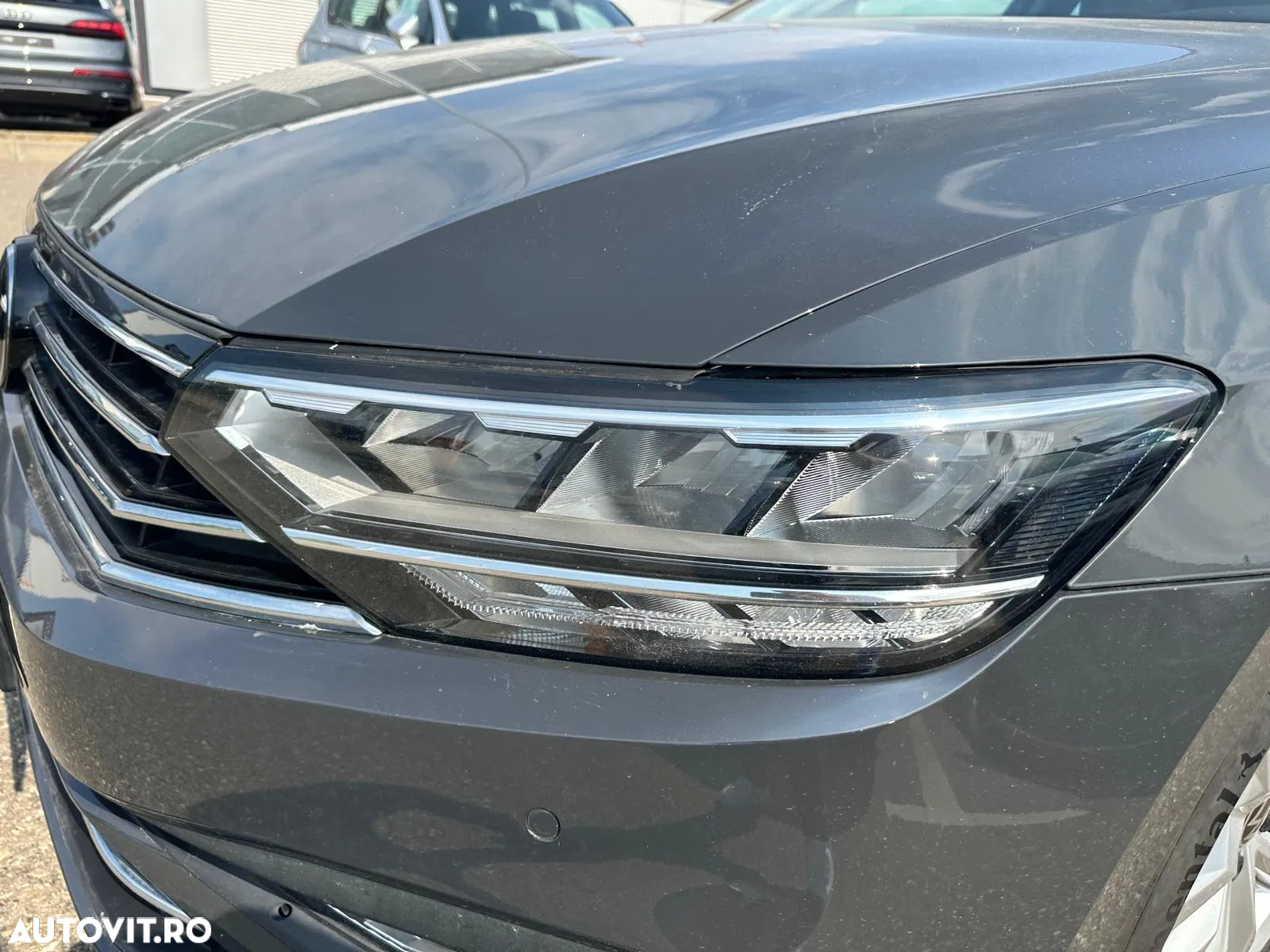 Volkswagen Passat 2.0 TDI DSG Comfortline - 9