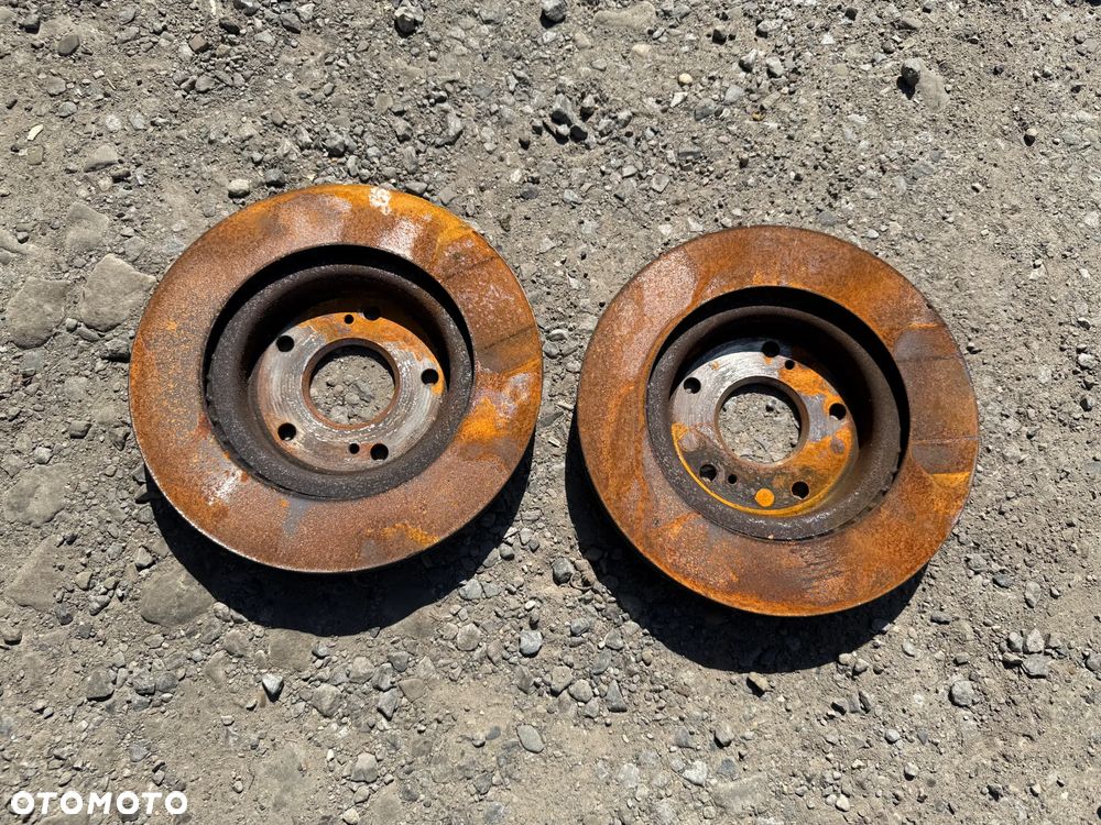 Tarcze hamulcowe Suzuki Vitara III 1.4 hyb 2023r OE - 2