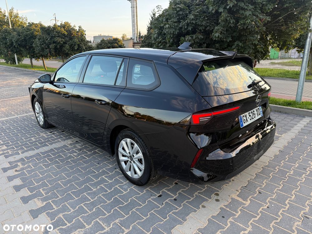 Opel Astra 1.2 T Elegance S&S - 4