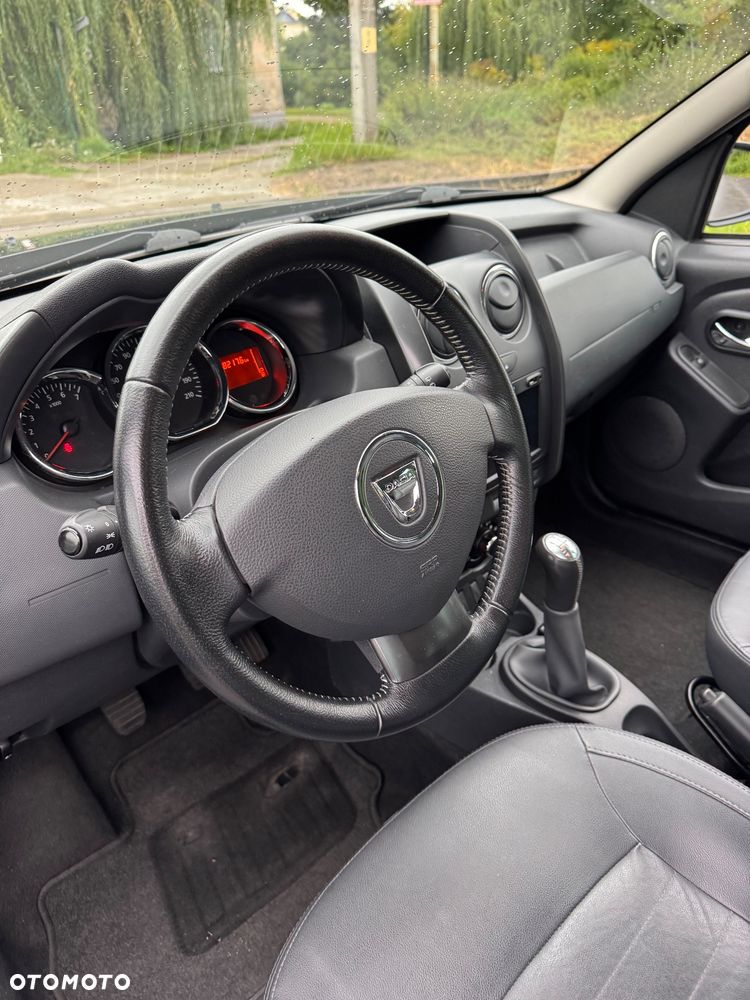 Dacia Duster 1.6 16V 105 4x2 Prestige - 27