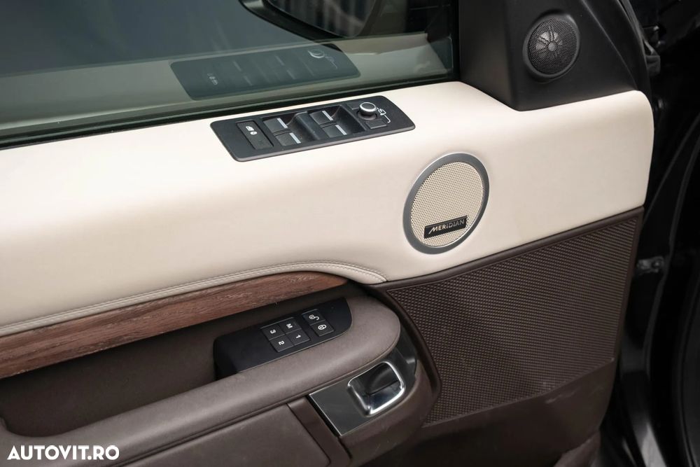 Land Rover Discovery 3.0 L SD6 HSE Luxury - 23