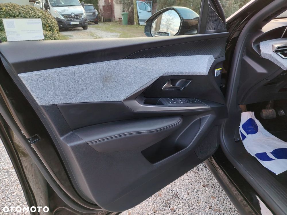 Peugeot 3008 1.2 PureTech mHEV Allure Pack S&S e-DCS6 - 14