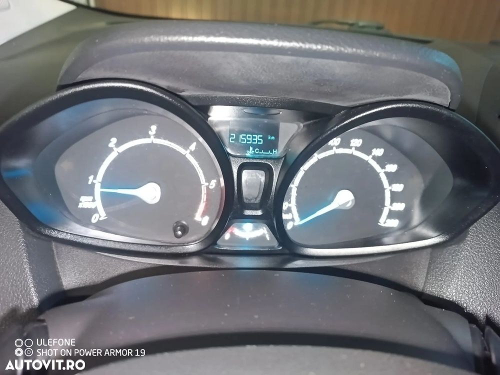 Ford Tourneo Courier - 8