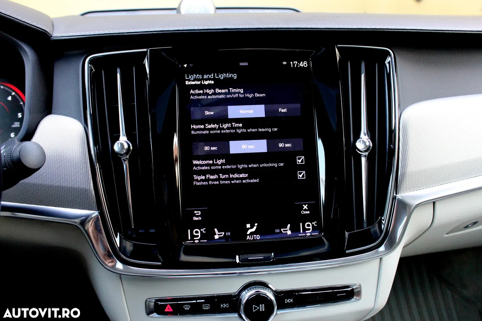 Volvo S90 D5 AWD Inscription - 36