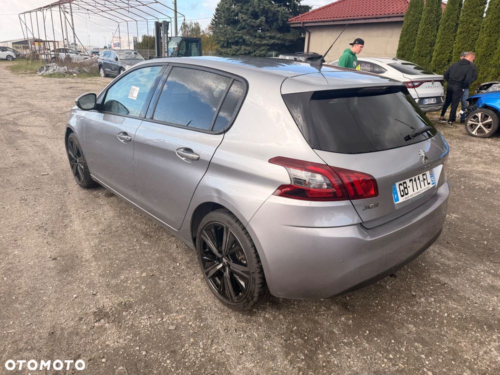 Peugeot 308 1.2 PureTech Allure S&S EAT8 - 7