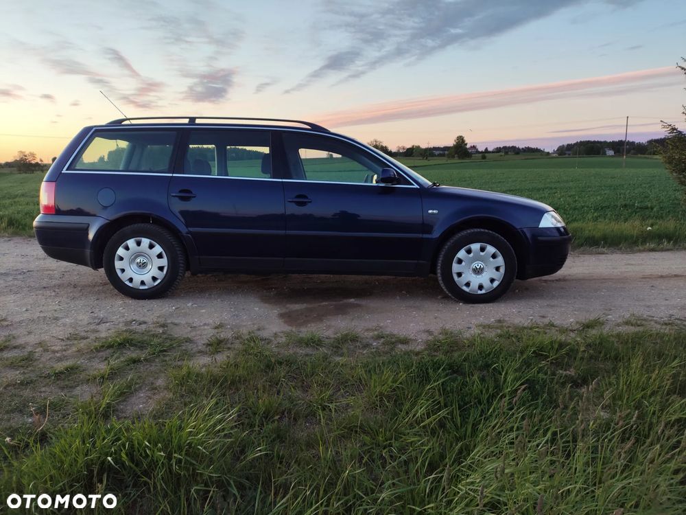 Volkswagen Passat 1.9 TDI Comfortline Family - 6