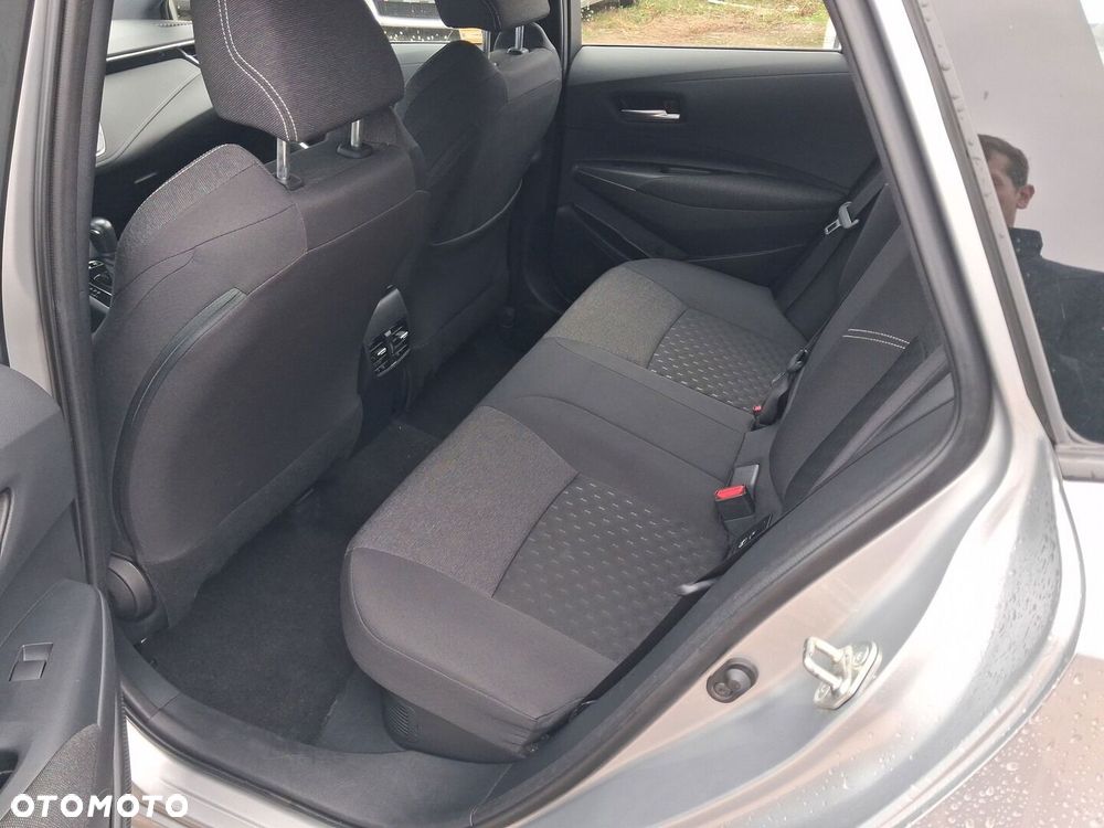 Toyota Corolla 2.0 Hybrid Comfort - 10
